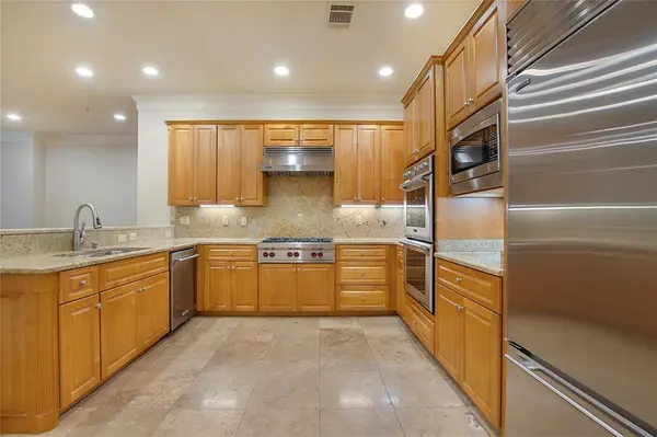 Dallas, TX 75225,6505 Bandera Avenue #1B