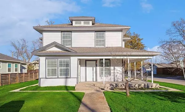 702 N Edgefield Avenue, Dallas, TX 75208