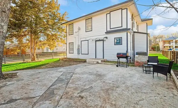 Dallas, TX 75208,702 N Edgefield Avenue