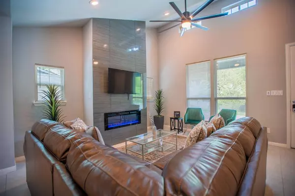 Fort Worth, TX 76104,836 E Maddox Avenue