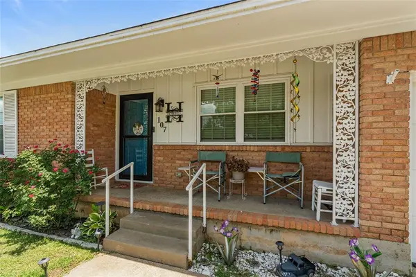 Cleburne, TX 76033,107 Woodard Avenue