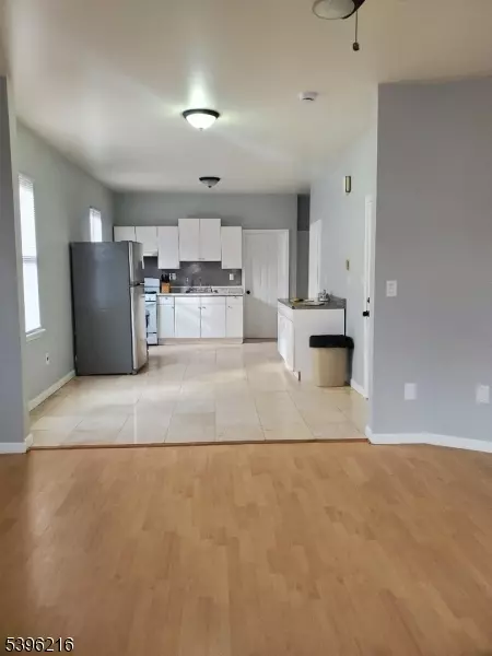 Garfield City, NJ 07026,399 Grace Ave. Apt 1