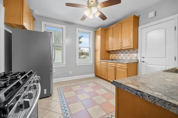 Clifton City, NJ 07012,35 Dawson Ave