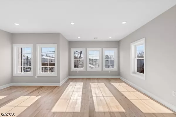 Newark City, NJ 07107,503 Delavan Ave