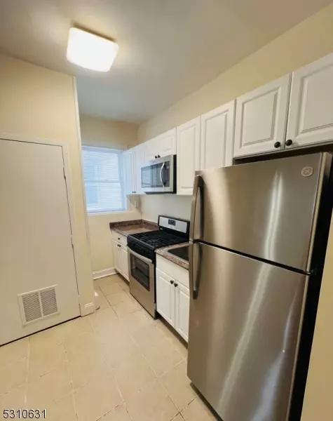 Westfield Town, NJ 07090,31 Elm Street #31C