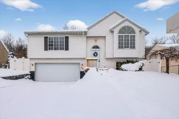 145 Rollingwood DR, Rockford, MI 49341