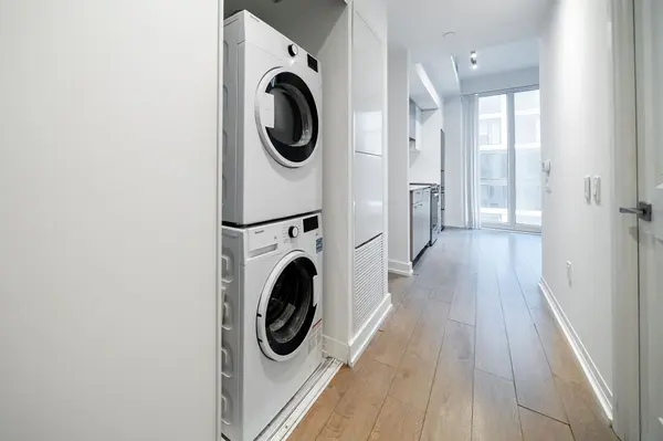 Toronto C08, ON M5B 0C3,251 Jarvis ST #1025