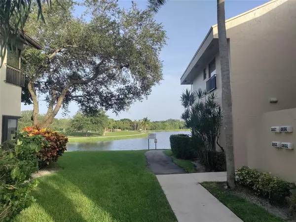 Coconut Creek, FL 33066,2852 S Carambola Cir #2852