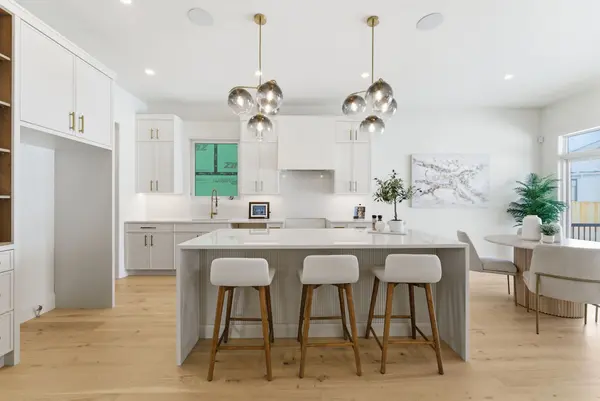 Niagara-on-the-lake, ON L0S 1J0,15 Oakley DR