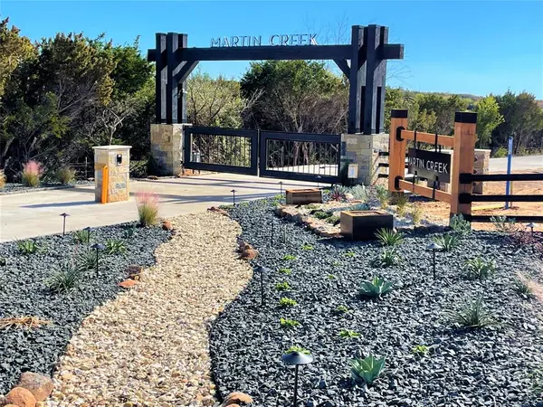 7401 David Court, Godley, TX 76044