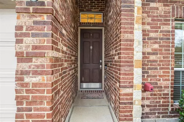 Grand Prairie, TX 75052,2907 Crystal Way