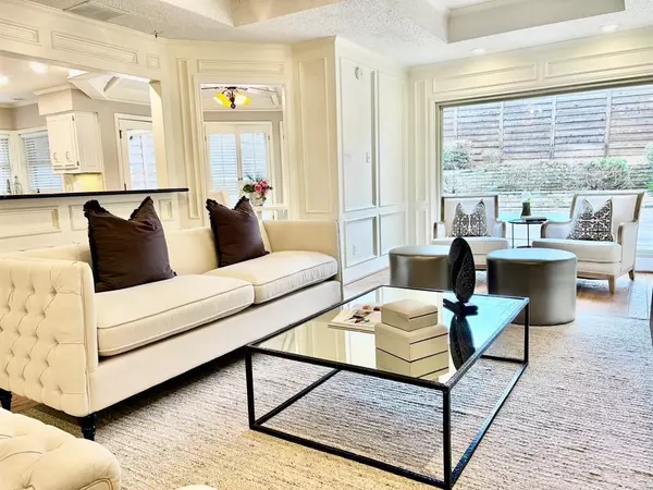 Dallas, TX 75231,7318 Danashire Avenue