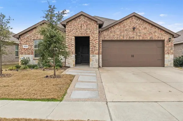 2038 Croton Avenue, Royse City, TX 75189