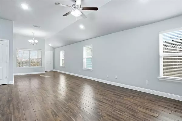 Fort Worth, TX 76115,505 W Boyce Avenue