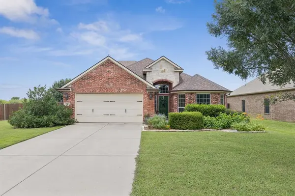 6806 Bear Lane, Greenville, TX 75402