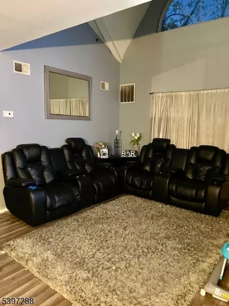 Irvington Twp., NJ 07111,539 Union Ave #11