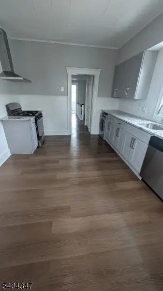 West Orange Twp., NJ 07052,22 Dean St #2