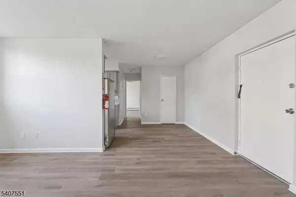 Nutley Twp., NJ 07110,94 Park Ave #3