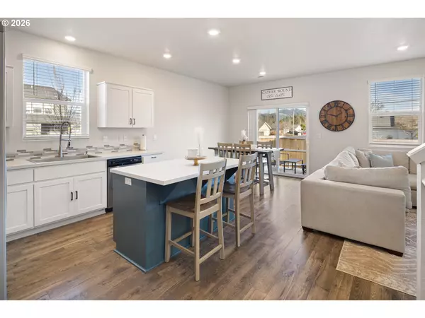 Springfield, OR 97477,2483 30TH PL