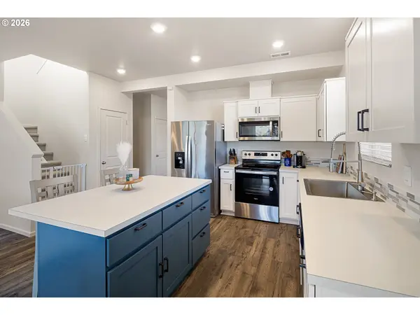 Springfield, OR 97477,2483 30TH PL