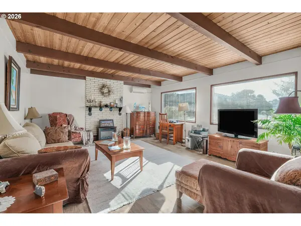 1705 NW 22ND ST, Lincoln City, OR 97367