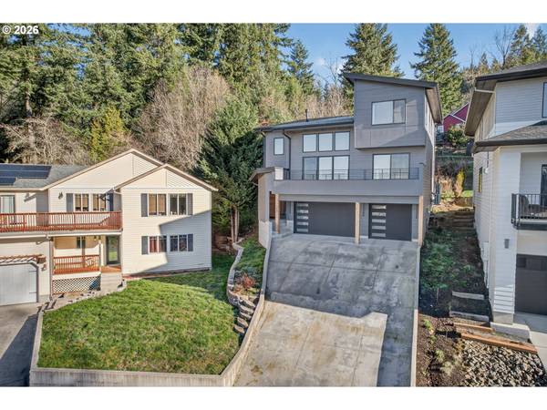 133 CEDAR FALLS DR, Kelso, WA 98626