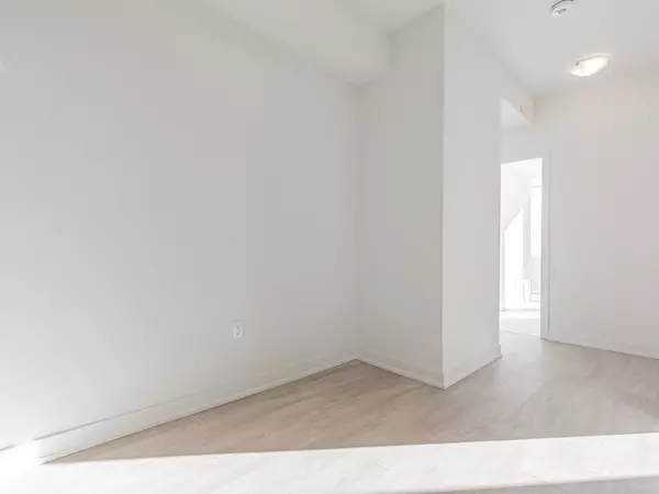 Toronto C13, ON M3C 0S4,1 Quarrington LN #2413