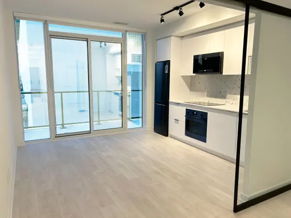 5 Defries ST #423, Toronto C08, ON M5A 3R4