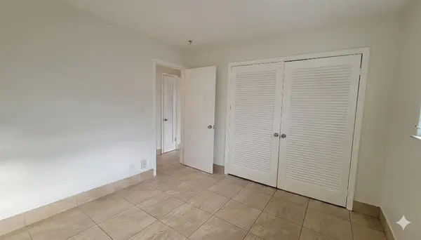 Fort Lauderdale, FL 33308,1821 NE 56th St #1