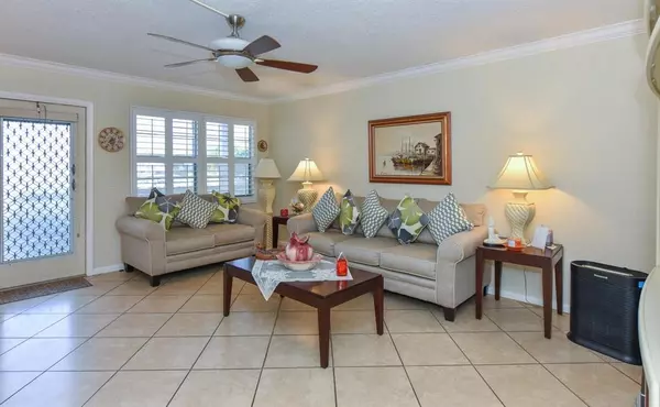 Deerfield Beach, FL 33442,1022 Newport H #1022