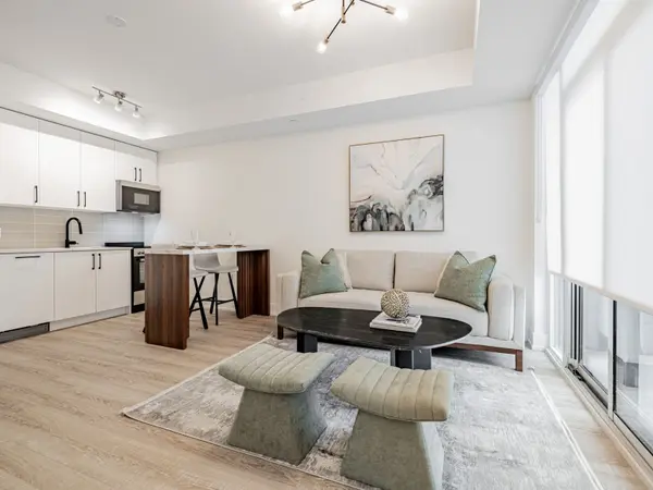 King, ON L7B 0R6,2075 King RD #249