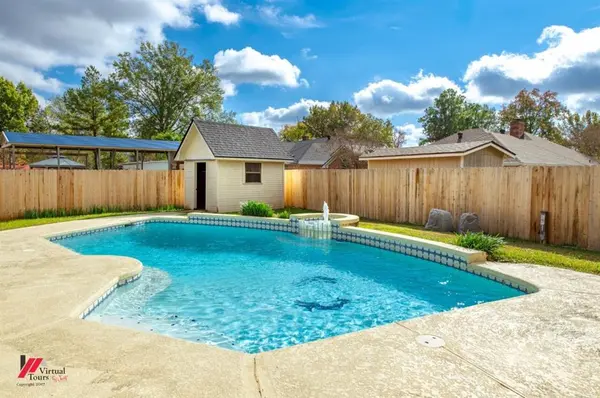 Bossier City, LA 71111,114 Sussex