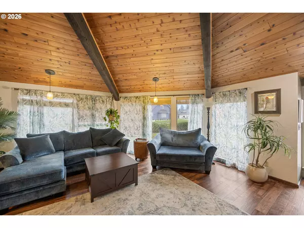 Roseburg, OR 97471,1205 NW LITTLEWOOD CT