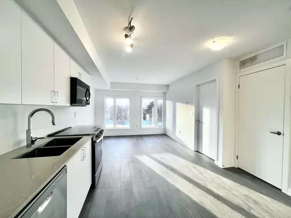 Toronto C13, ON M1R 1P8,1670 Victoria Park AVE #D212