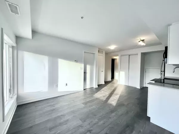 Toronto C13, ON M1R 1P8,1670 Victoria Park AVE #D212