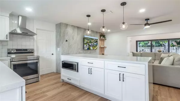 Boca Raton, FL 33486,1399 W Camino Real