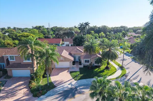 Weston, FL 33326,1043 Laguna Springs Dr