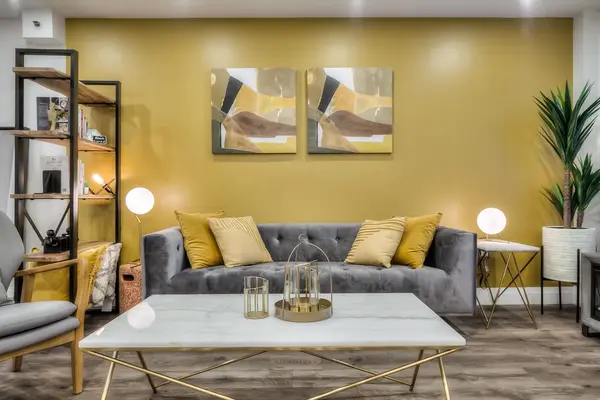 Richmond Hill, ON L4C 0H9,75 Weldrick RD E #710