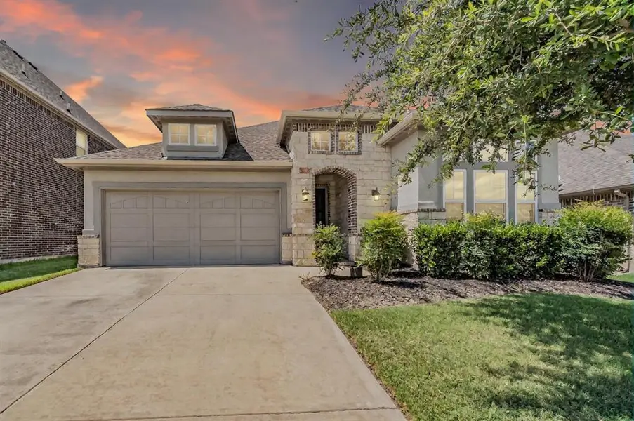 9825 Drovers View Trail, Fort Worth, TX 76131