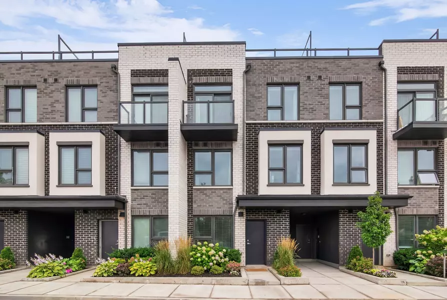 498 Plains RD E #13, Burlington, ON L7T 0C9