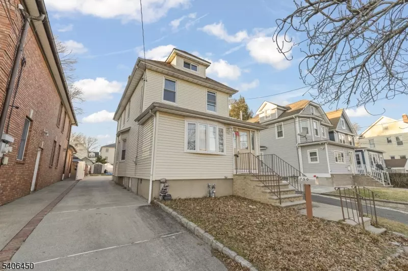 Elizabeth City, NJ 07201,750 Madison Ave