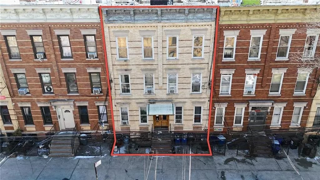 Ridgewood, NY 11385,1708 Linden ST