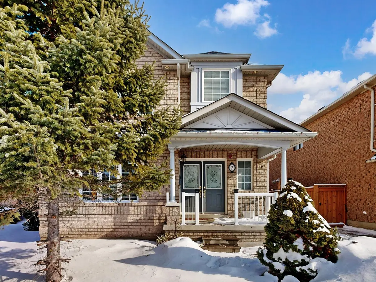7 Woodcock AVE, Ajax, ON L1T 4J5
