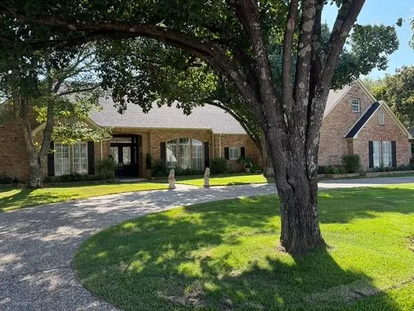 633 Rasure Circle,  Sulphur Springs,  TX 75482