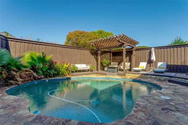 Dallas, TX 75252,5919 Mapleshade Lane