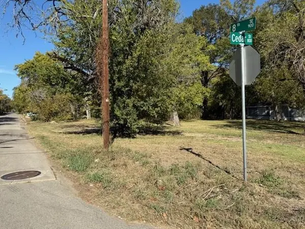 Paris, TX 75460,803 Cedar Street