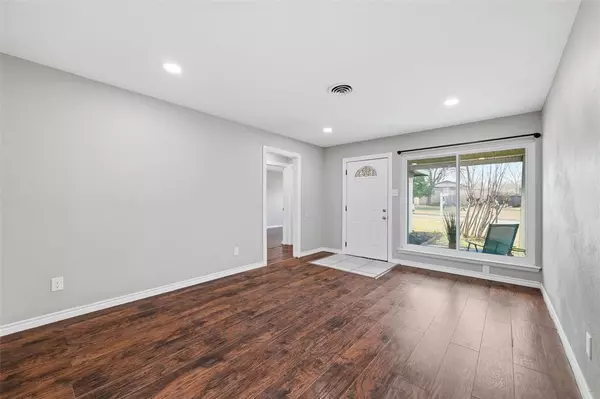 Arlington, TX 76010,1311 Coke Drive