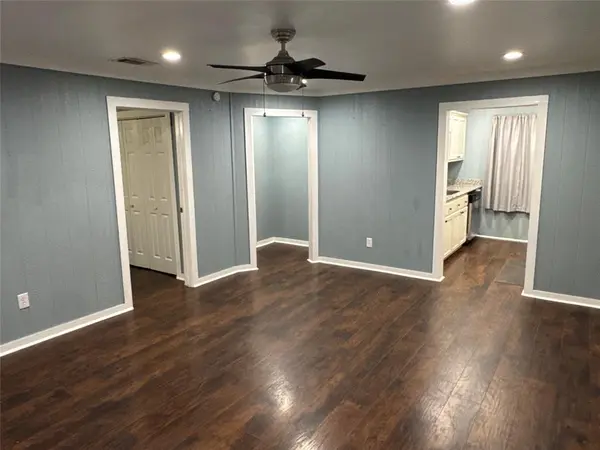 Campbell, TX 75422,511 W REDWOOD