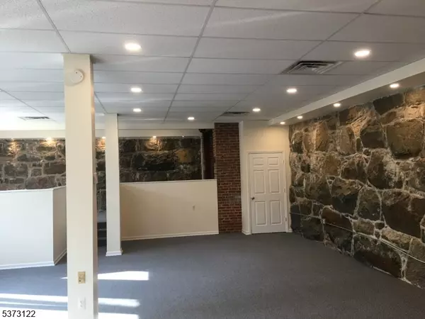 Boonton Town, NJ 07005,712 Main Street