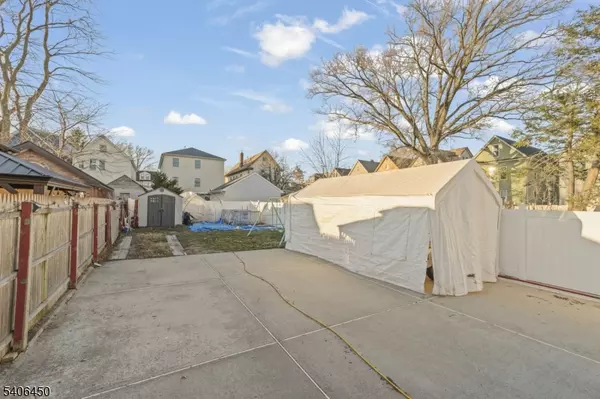 Elizabeth City, NJ 07201,750 Madison Ave